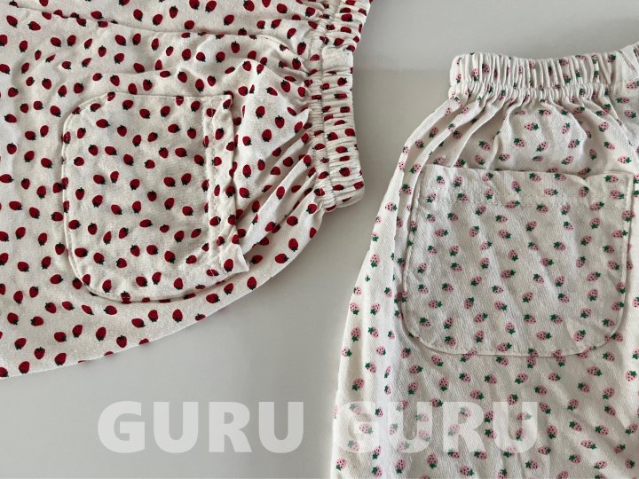 Strawberry Pants by Guru Guru for Baby - view 5