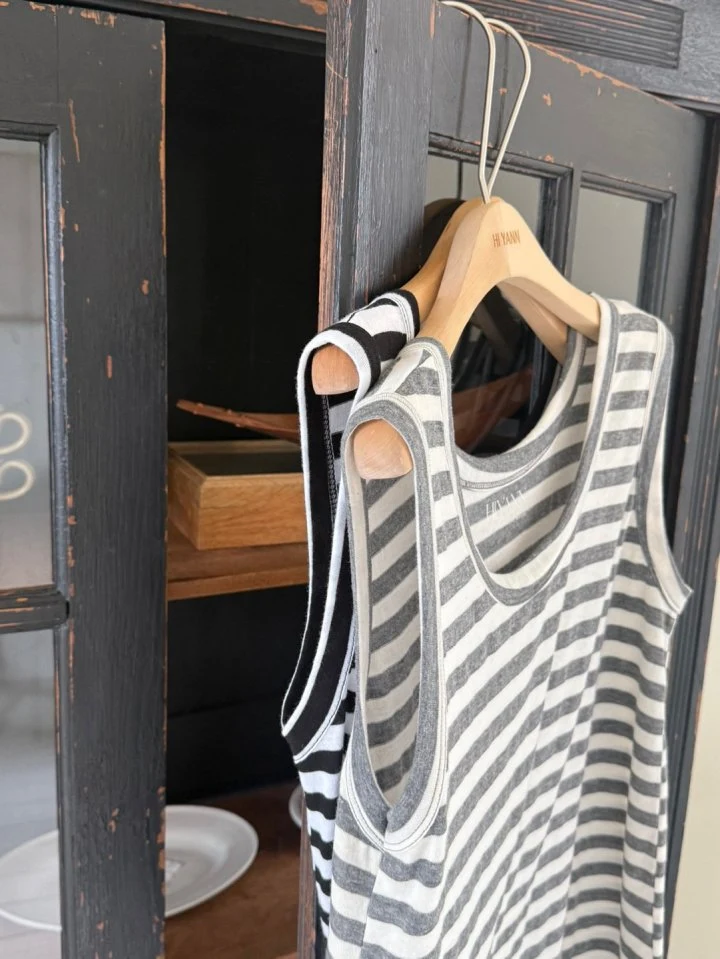 Hiyann - Korean Women Fashion - #momslook - Gauze Stripe Sleeveless - 5