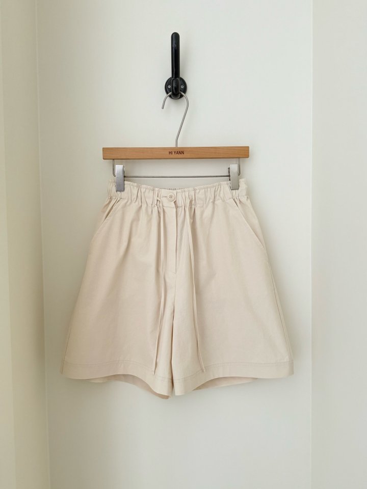 Hiyann - Korean Women Fashion - #restrostyle - Jane Half Pants - 3
