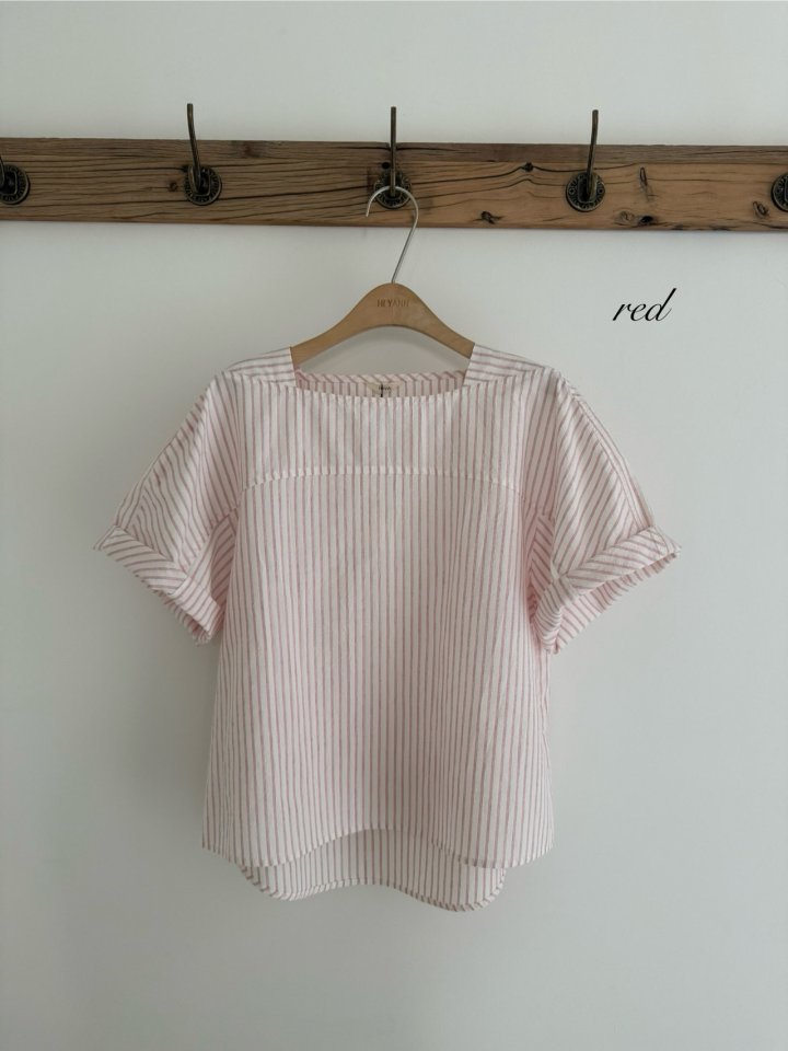Hiyann - Korean Women Fashion - #thatsdarling - Salt Short Sleeve Blouse - 3