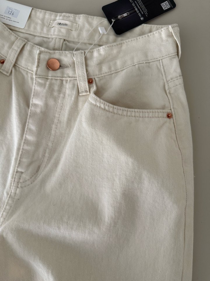 Hiyann - Korean Women Fashion - #thelittlethings - Cream Jeans - 3