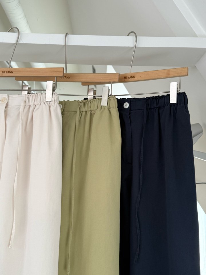 Hiyann - Korean Women Fashion - #womensfashion - Coco Banding Pants - 2
