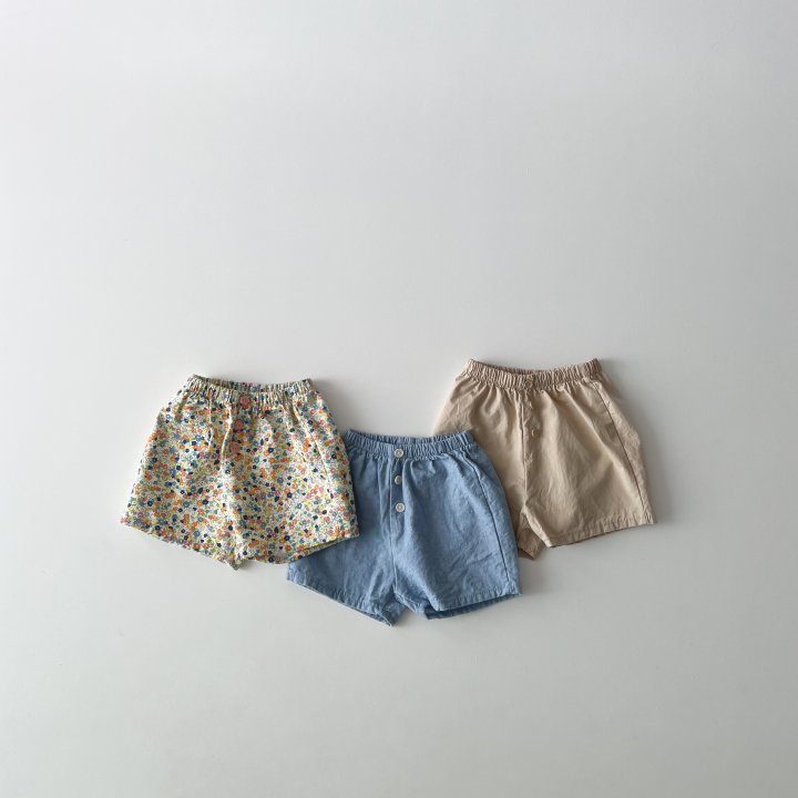 Lindo - Korean Baby Fashion - #babyfever - Bebe Button Shorts