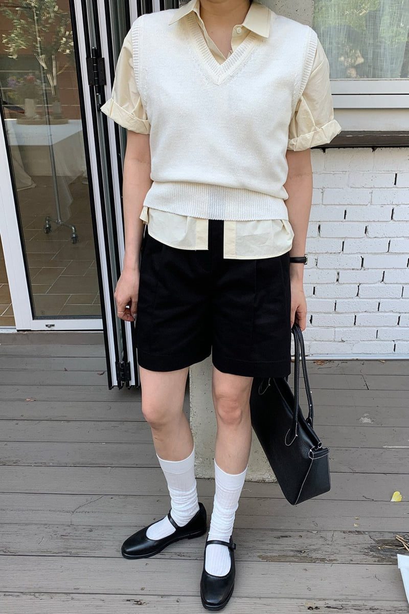 Moani - Korean Women Fashion - #momslook - Cotton Twill Pintuck Shorts - 3