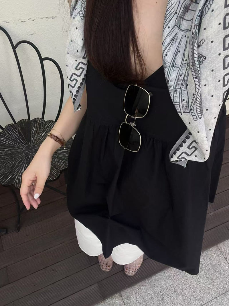 Moani - Korean Women Fashion - #momslook - Shirring V Neck Layered Blouse