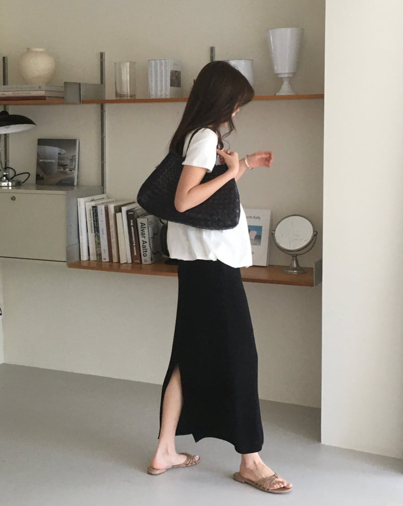 Moani - Korean Women Fashion - #romanticstyle - Linen Back Slit Knit Skirt