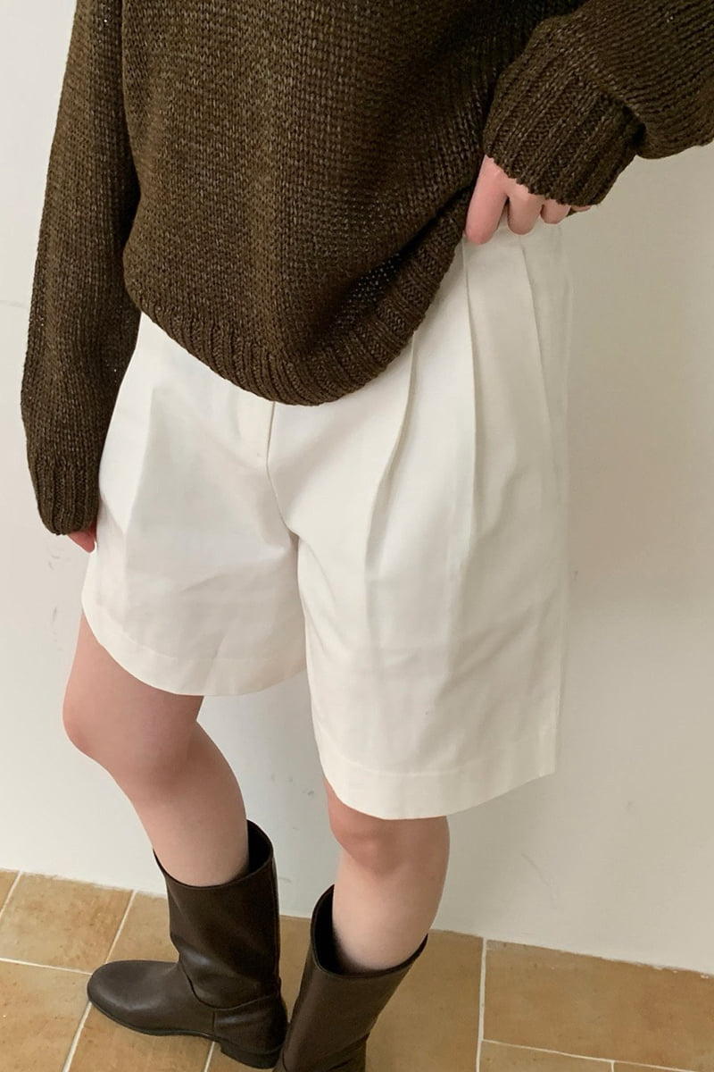 Moani - Korean Women Fashion - #vintageinspired - Cotton Twill Pintuck Shorts - 11