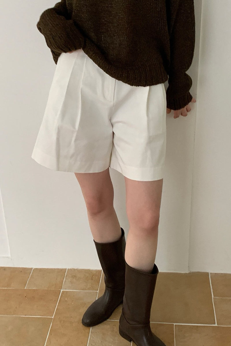 Moani - Korean Women Fashion - #womensfashion - Cotton Twill Pintuck Shorts - 10