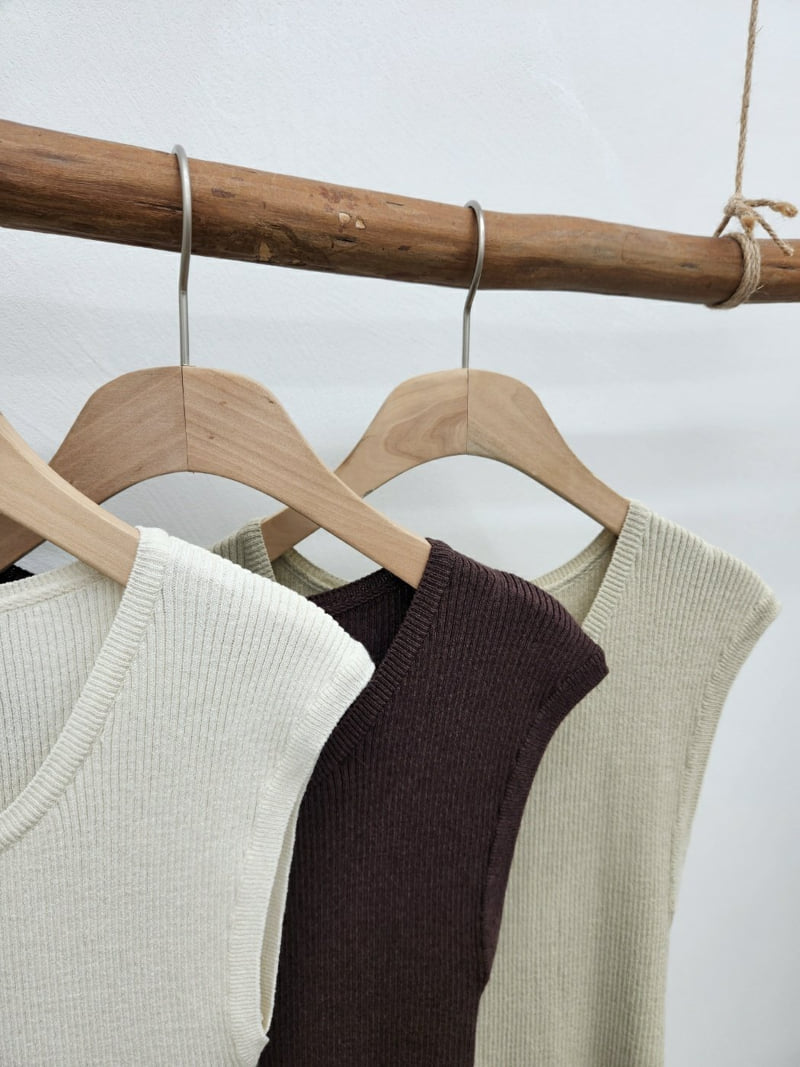 Most - Korean Women Fashion - #momslook - Jenny Sleeveless - 2