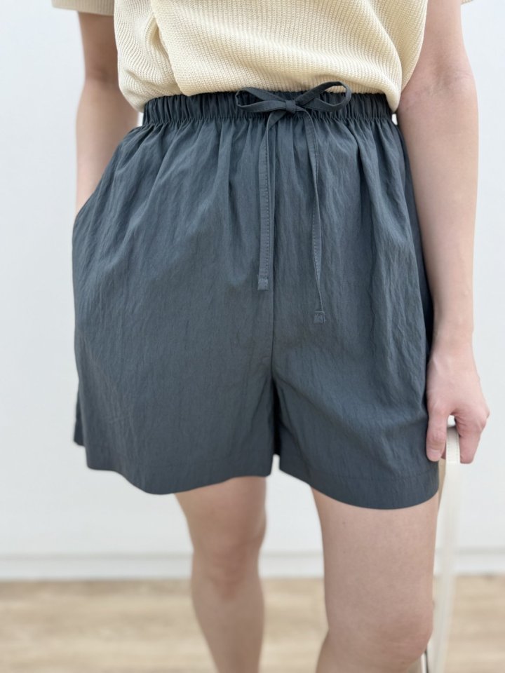 Most - Korean Women Fashion - #momslook - Vince Half Pants - 3