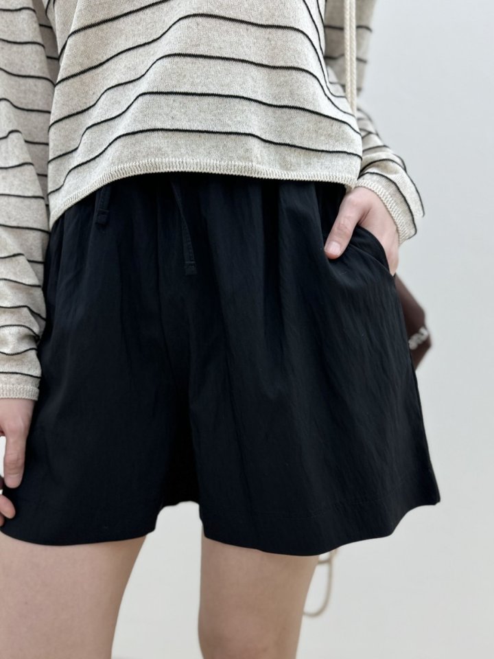 Most - Korean Women Fashion - #momslook - Vince Half Pants - 6