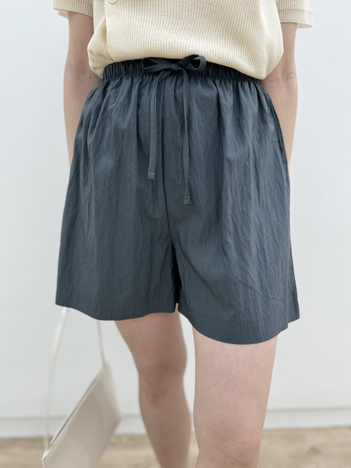Most - Korean Women Fashion - #womensfashion - Vince Half Pants - 2