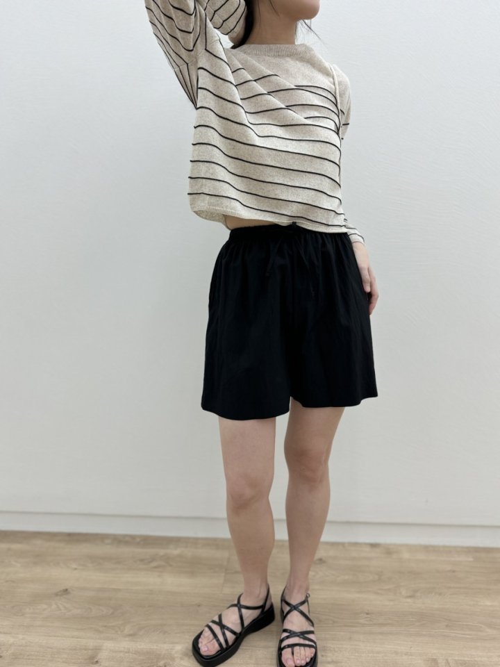 Most - Korean Women Fashion - #momslook - Vince Half Pants - 4