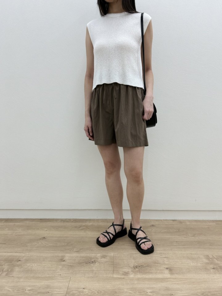 Most - Korean Women Fashion - #womensfashion - Vince Half Pants - 8