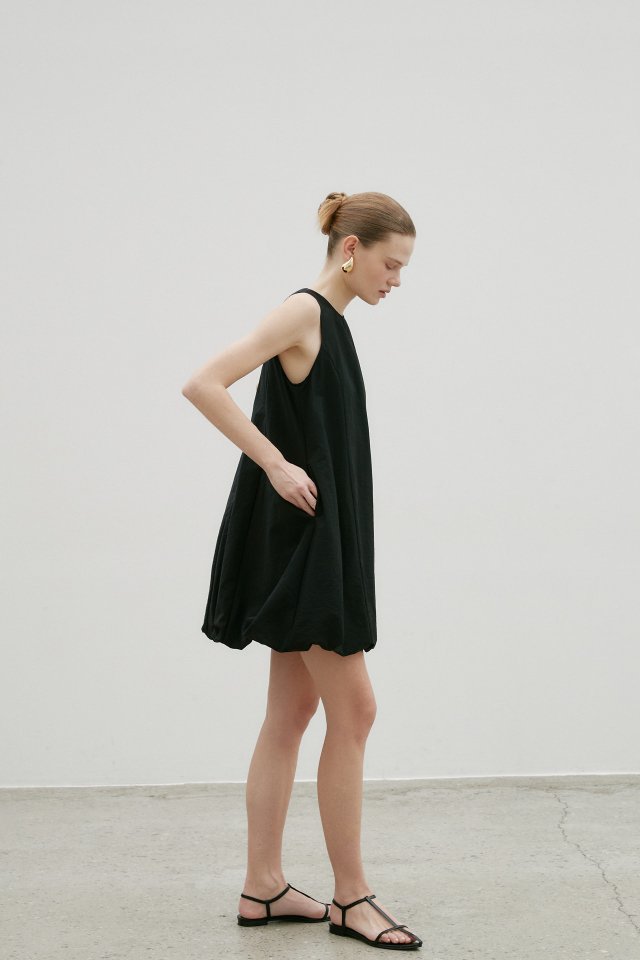 Neroli36 - Korean Women Fashion - #thatsdarling - H-Bubble Sleeveless One-piece - 12