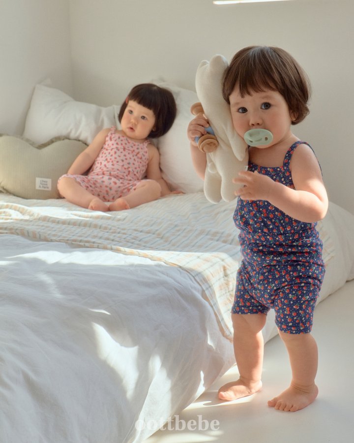 Oott Bebe - Korean Baby Fashion - #onlinebabyshop - Berry 3-Piece Easywear Set (2 Sleeveless Tees + 1 Pants) - 4