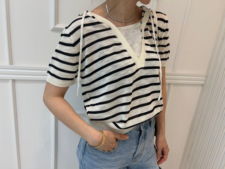 Pearls room - Korean Women Fashion - #momslook - Contrast Hood Short Sleeve Knit - 3
