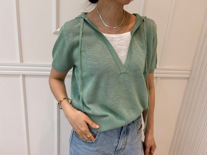 Pearls room - Korean Women Fashion - #momslook - Contrast Hood Short Sleeve Knit - 9