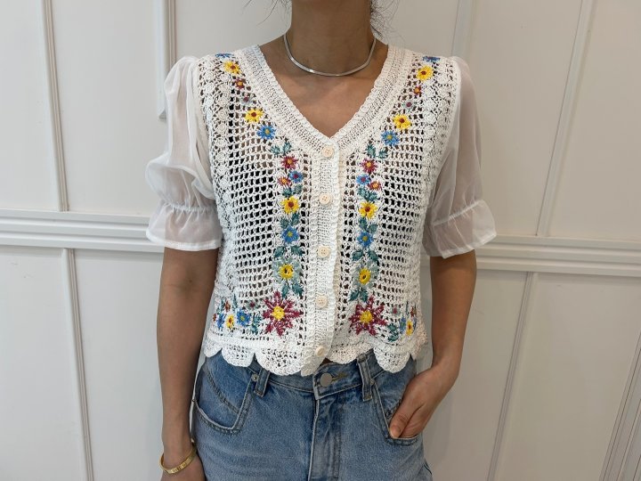 Pearls room - Korean Women Fashion - #momslook - Embroidered Blouse - 2