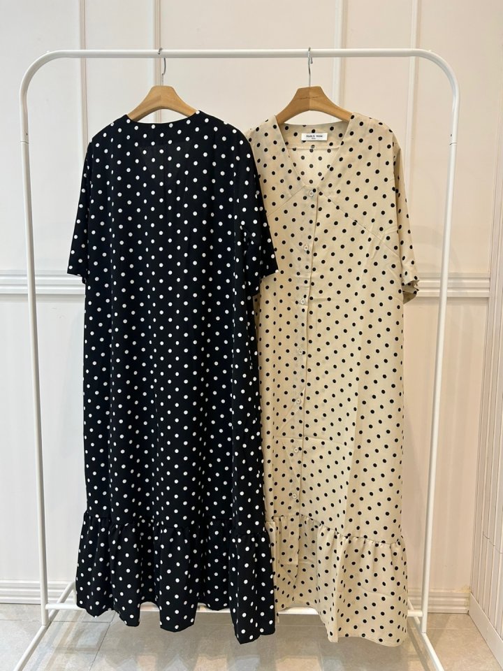 Pearls room - Korean Women Fashion - #momslook - Dot Flare One-piece - 12