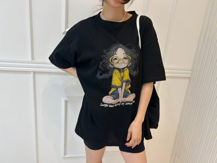 Pearls room - Korean Women Fashion - #momslook - Fuzzy Print Tee - 9