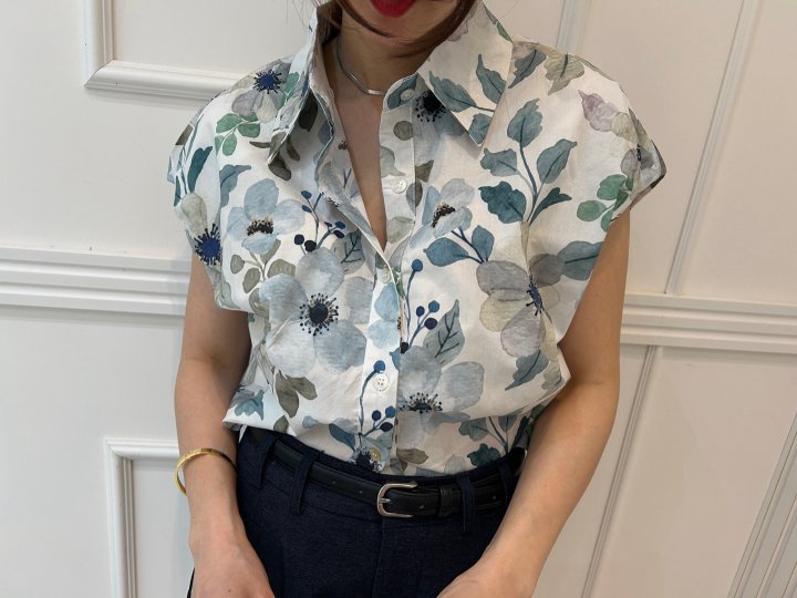 Pearls room - Korean Women Fashion - #momslook - Floral Back Band Shirt - 9