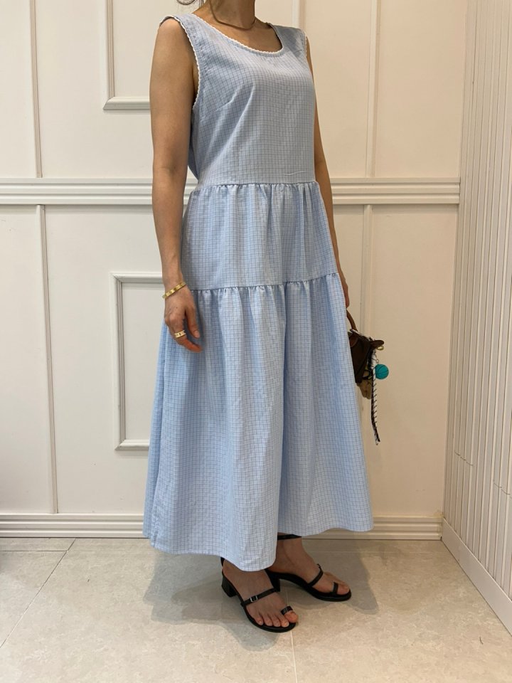 Pearls room - Korean Women Fashion - #momslook - Selly Lace Strap One-piece - 3