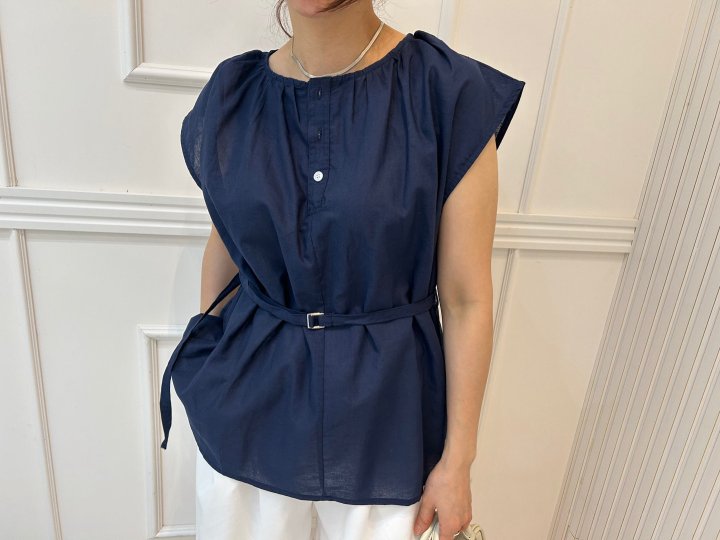 Pearls room - Korean Women Fashion - #momslook - Shirring Strap Blouse - 2