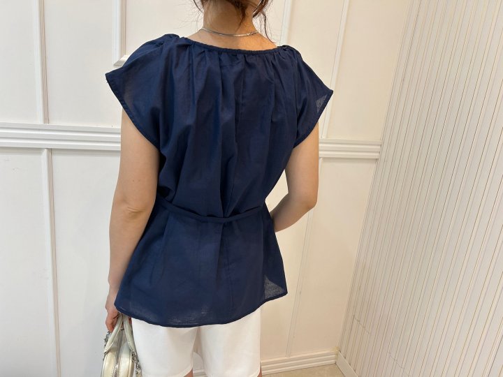 Pearls room - Korean Women Fashion - #momslook - Shirring Strap Blouse - 6