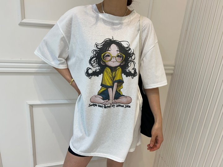 Pearls room - Korean Women Fashion - #pursuepretty - Fuzzy Print Tee - 3
