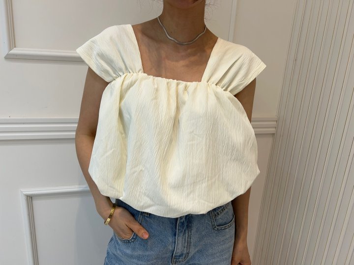 Pearls room - Korean Women Fashion - #pursuepretty - Balloon Sleeveless Blouse