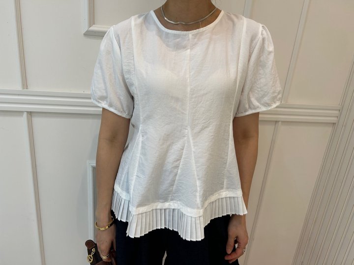 Pearls room - Korean Women Fashion - #pursuepretty - Pleated Side Blouse - 10