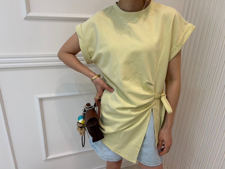 Pearls room - Korean Women Fashion - #romanticstyle - Ribbon Strap Tee - 3