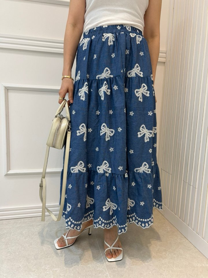 Pearls room - Korean Women Fashion - #thatsdarling - Ribbon Embroidery Skirt - 6