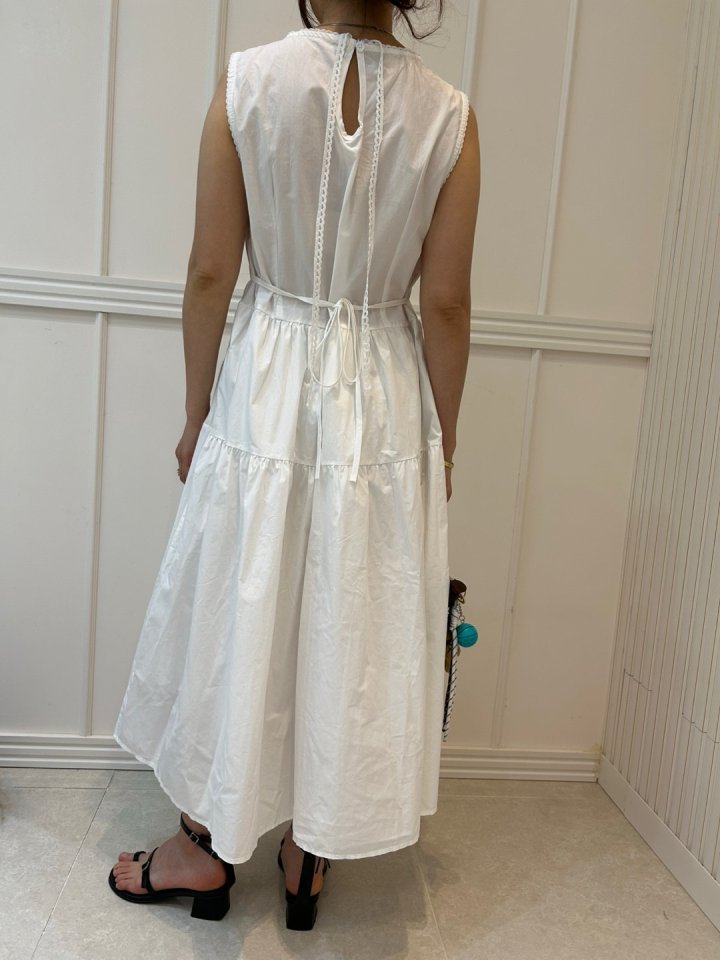Pearls room - Korean Women Fashion - #vintageinspired - Selly Lace Strap One-piece - 11