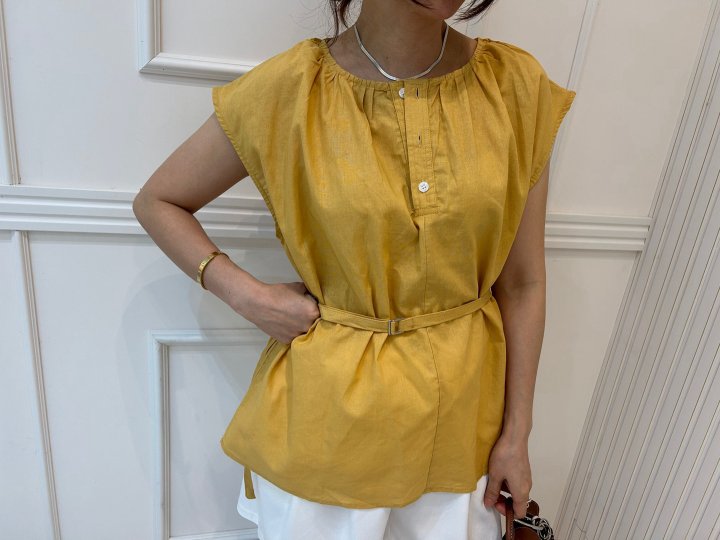 Pearls room - Korean Women Fashion - #vintageinspired - Shirring Strap Blouse - 10