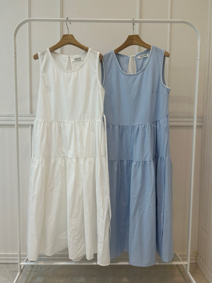 Pearls room - Korean Women Fashion - #vintagekidsstyle - Selly Lace Strap One-piece - 12