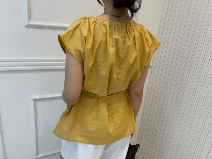 Pearls room - Korean Women Fashion - #vintagekidsstyle - Shirring Strap Blouse - 11