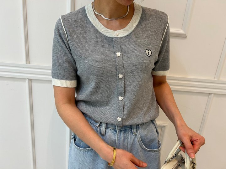 Pearls room - Korean Women Fashion - #vintagekidsstyle - Heart Embroidery Short Sleeve Knit - 2