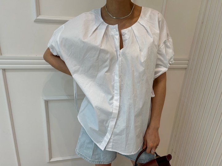 Pearls room - Korean Women Fashion - #womensfashion - Pintuck Strap Blouse - 3