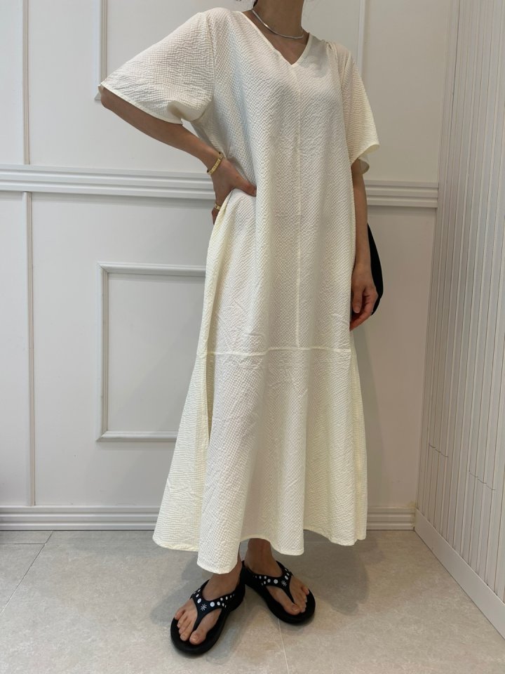 Pearls room - Korean Women Fashion - #womensfashion - V-Flare One-piece - 10