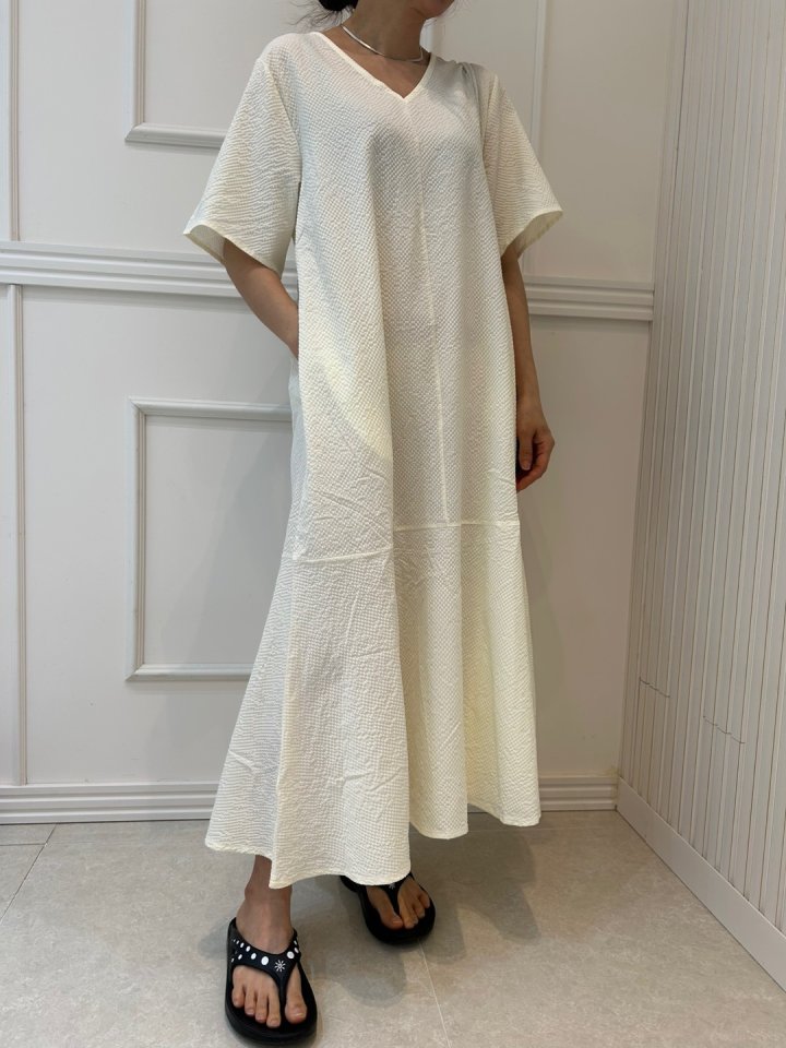 Pearls room - Korean Women Fashion - #womensfashion - V-Flare One-piece - 8