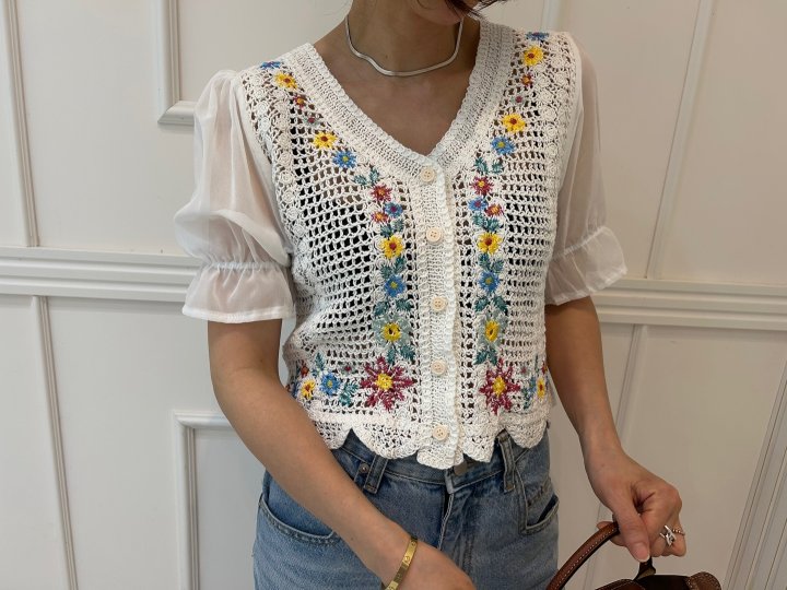 Pearls room - Korean Women Fashion - #womensfashion - Embroidered Blouse - 3