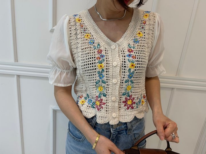 Pearls room - Korean Women Fashion - #womensfashion - Embroidered Blouse - 7