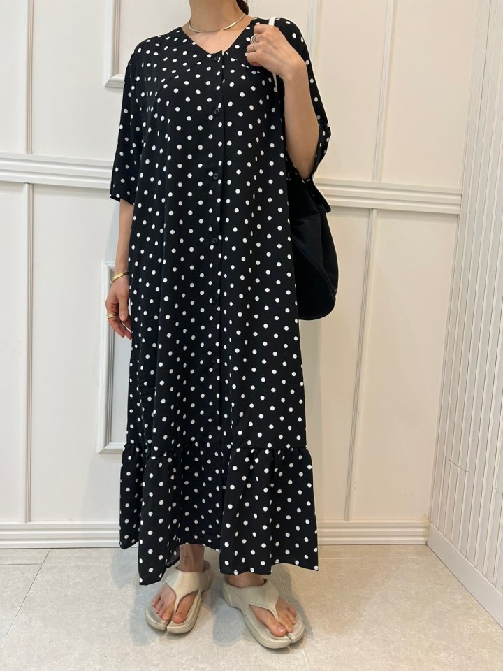 Pearls room - Korean Women Fashion - #womensfashion - Dot Flare One-piece - 3