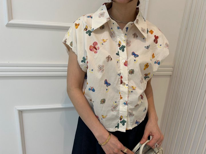 Pearls room - Korean Women Fashion - #momslook - Floral Back Band Shirt - 4