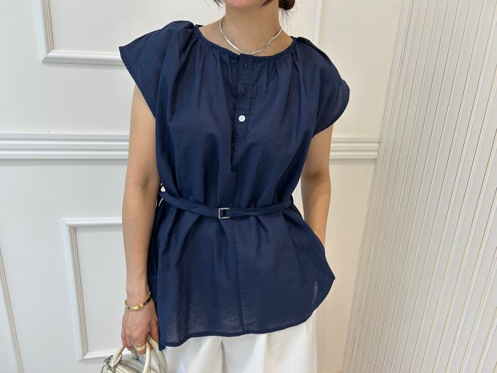 Pearls room - Korean Women Fashion - #womensfashion - Shirring Strap Blouse