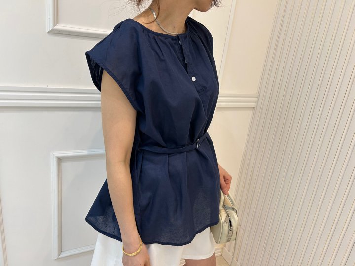 Pearls room - Korean Women Fashion - #womensfashion - Shirring Strap Blouse - 5