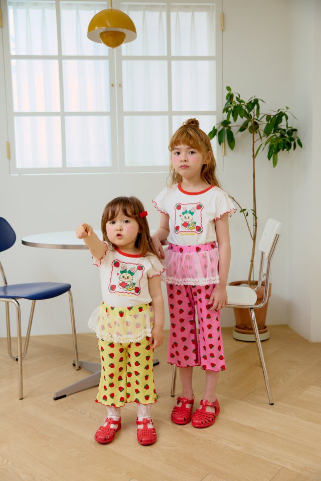 Sera - Korean Children Fashion - #kidsshorts - Strawberry Picnic Set - 8