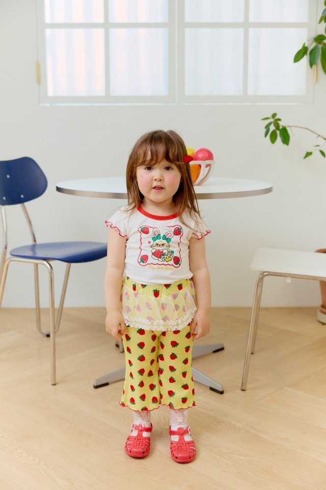 Sera - Korean Children Fashion - #littlefashionista - Strawberry Picnic Set - 12